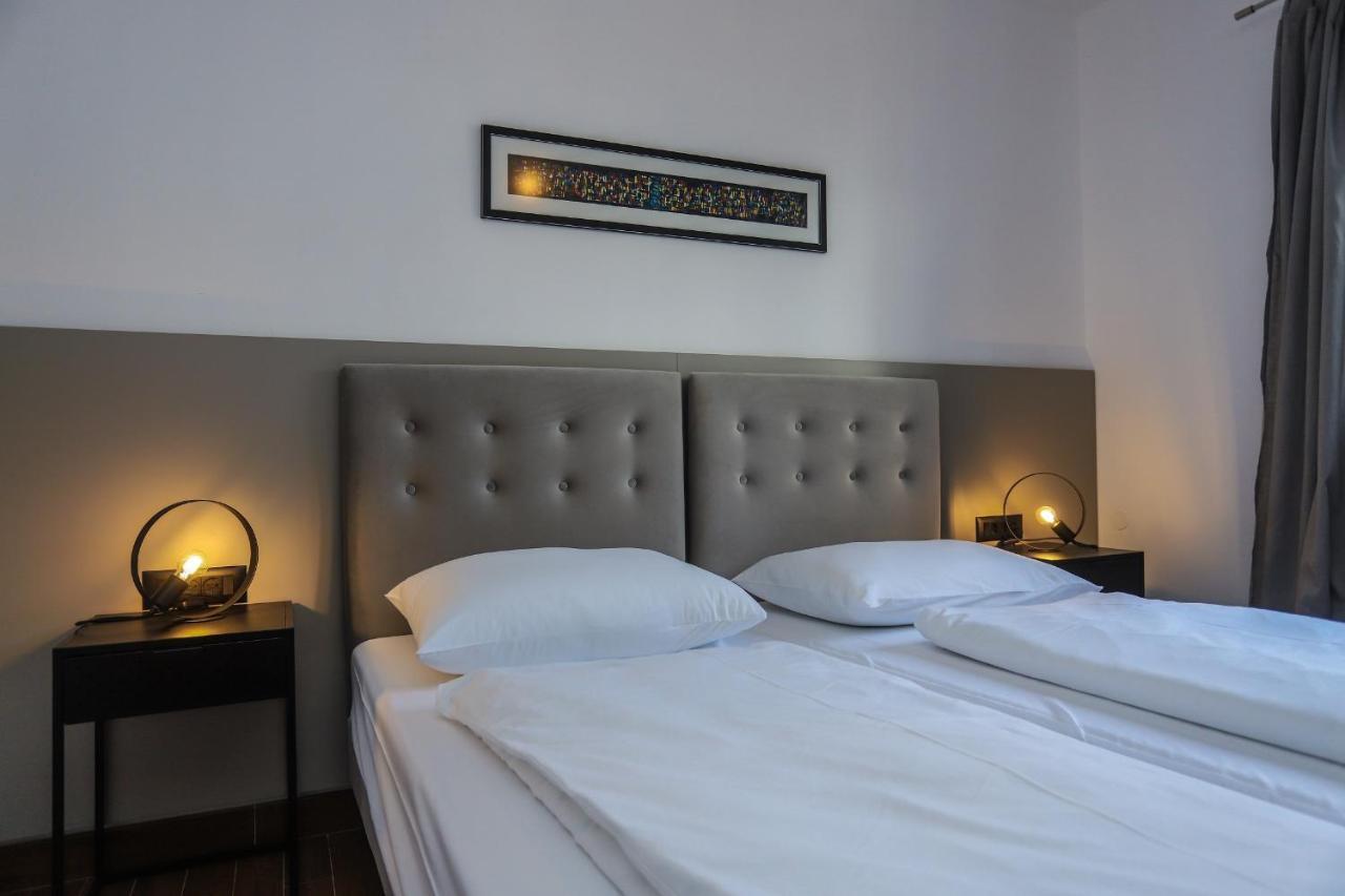 Apartments Silvano โปเรช ภายนอก รูปภาพ
